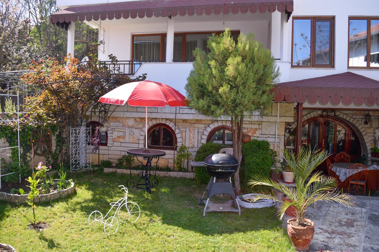 Guest House Villa Katty Balchik Eksteriør billede